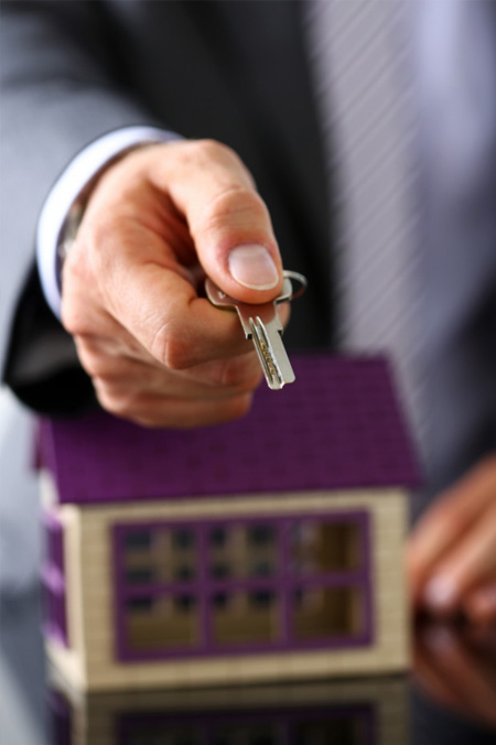 Colonial Title LLC